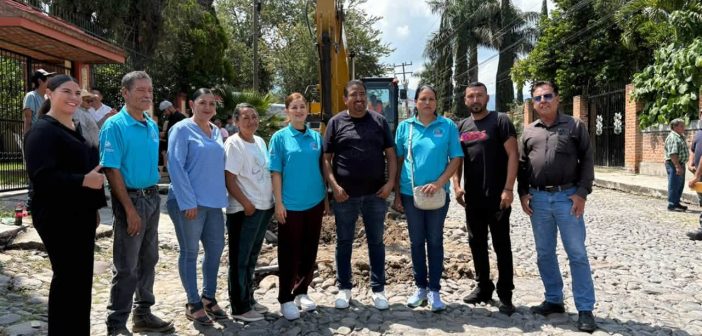 Heriberto García arranca rehabilitación de la calle Juárez en Cedros con una inversión de 6.8 millones de pesos