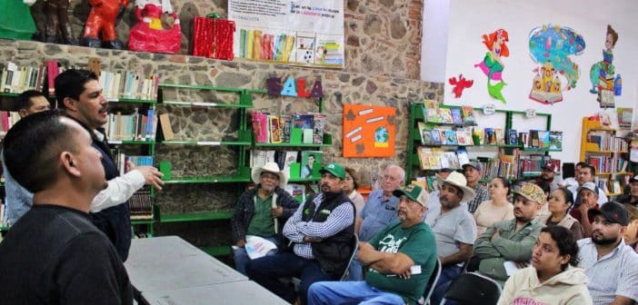 Entregan apoyos a 50 agricultores de Poncitlán afectados por granizada.